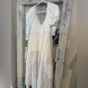Arula White Dress
